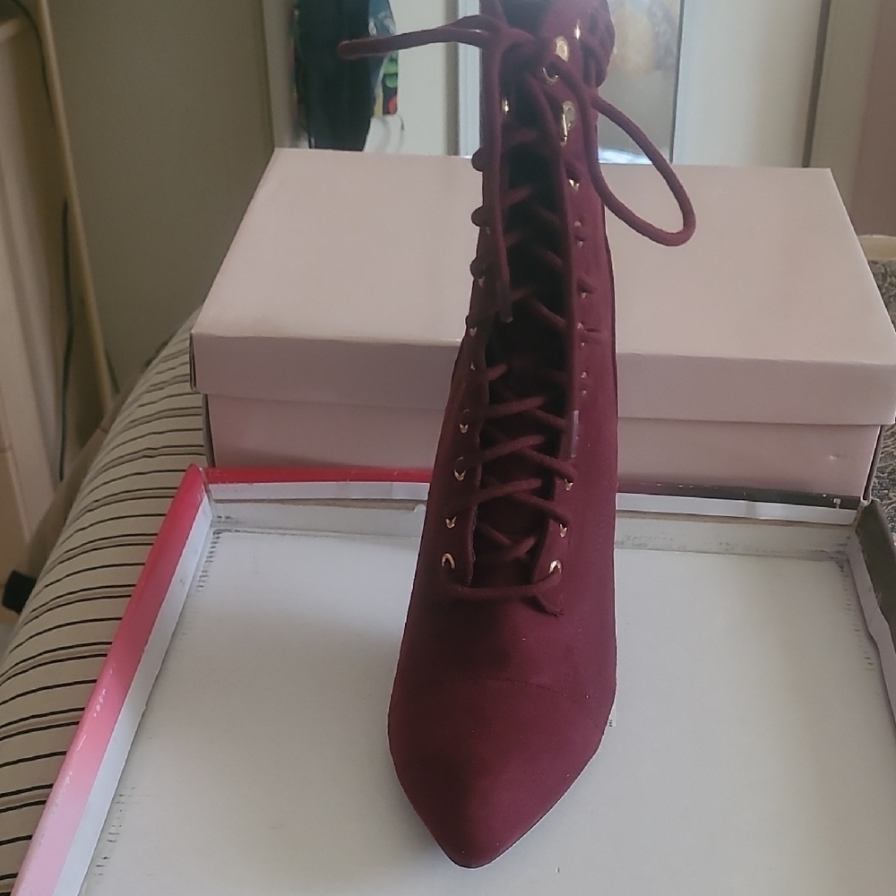 Burgundy Lace Up Boots with Sleek Gold Design